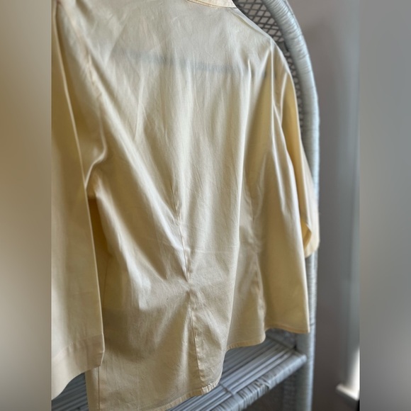 Talbots “Stretch” Cotton Collared button down pale yellow size small 3/4 sleeve - Picture 2 of 9